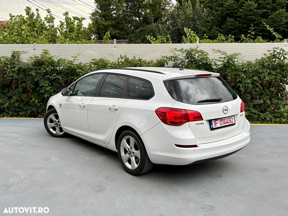 Opel Astra 1.7 CDTI DPF ecoFLEX Start/Stop 150 Jahre - 4