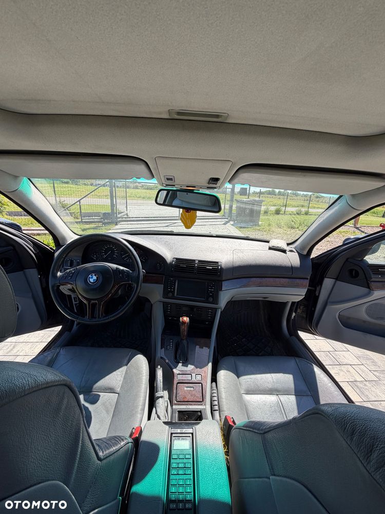 BMW Seria 5 - 10