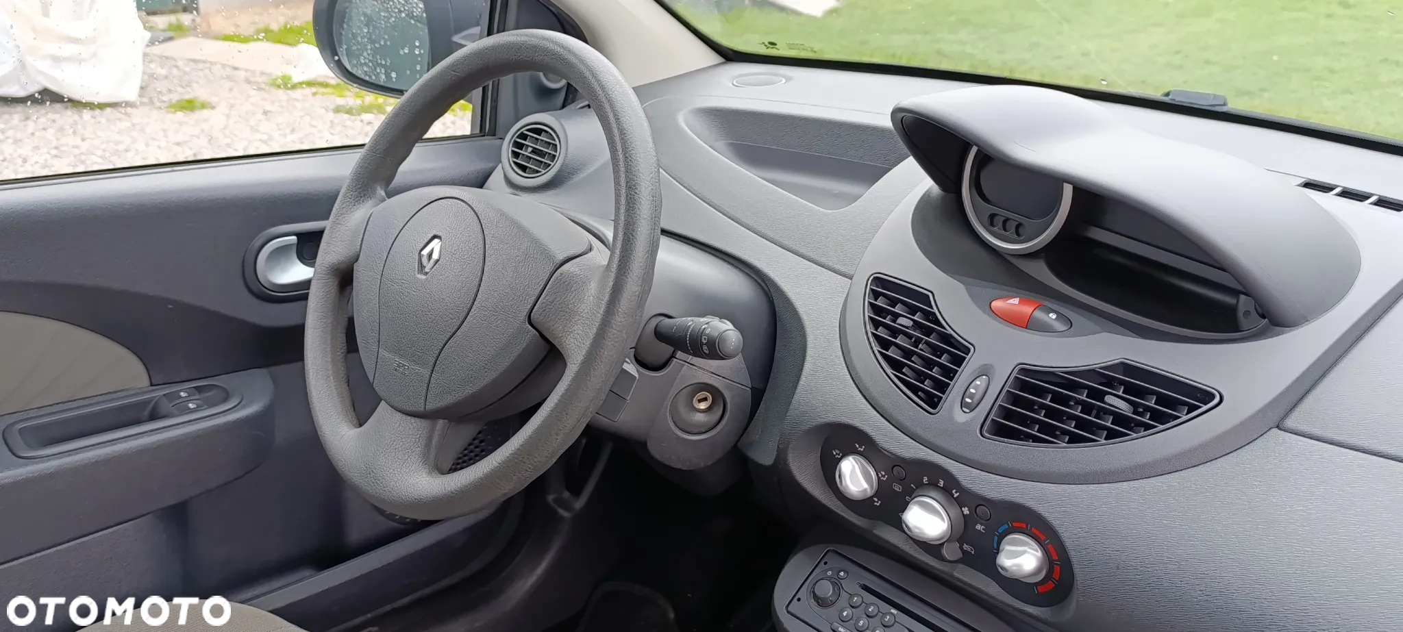 Renault Twingo 1.2 16V 75 Quickshift Night & Day - 9