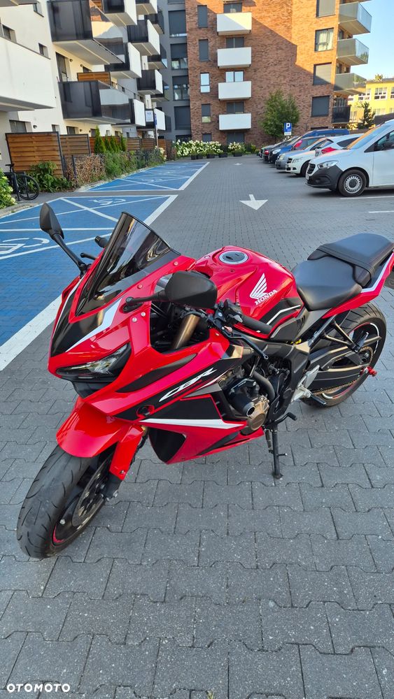 Honda CBR - 9
