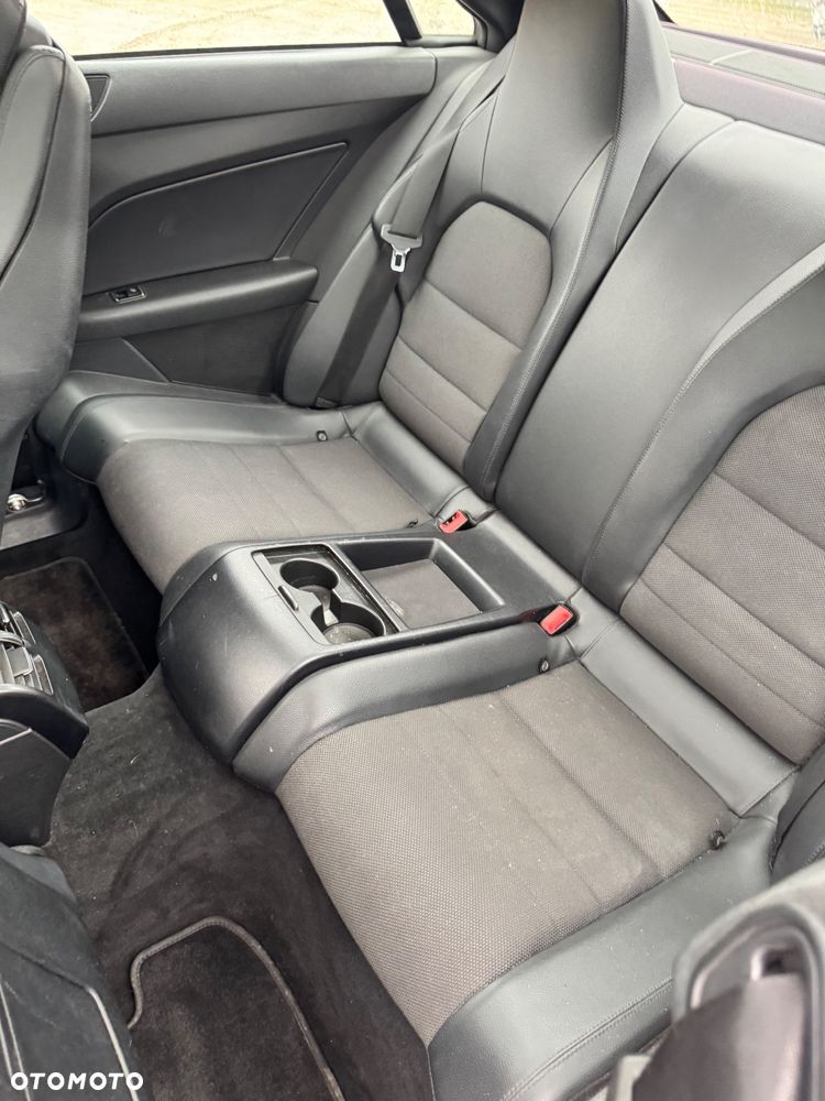 Mercedes-Benz Klasa E 350 CDI DPF BlueEFFICIENCY 7G-TRONIC Avantgarde - 21