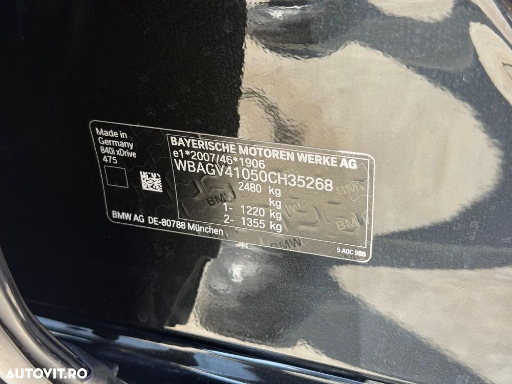 BMW Seria 8 840i xDrive AT - 27