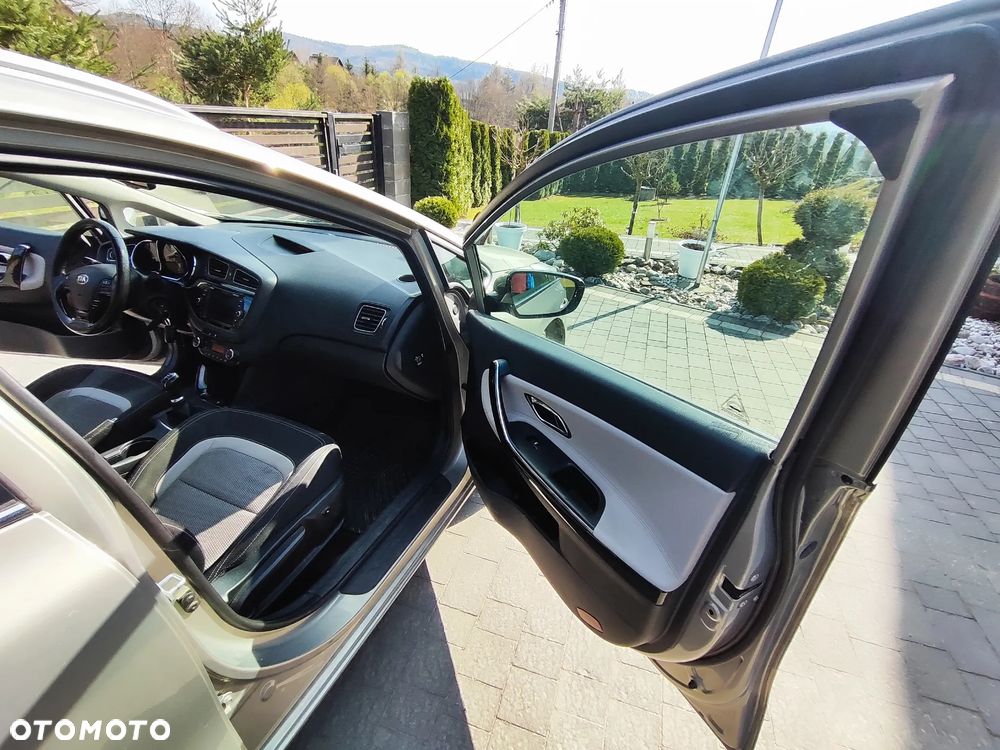 Kia Ceed 1.6 CRDi Business Line - 17