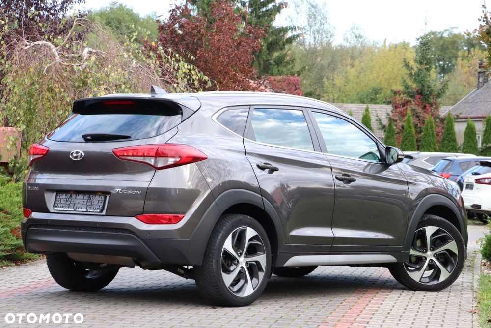 Hyundai Tucson 1.7 CRDI BlueDrive Style 2WD - 4