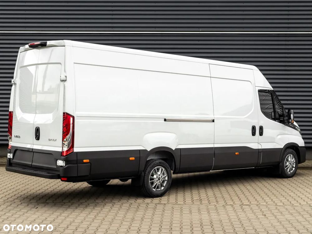 Iveco Daily 35S18HA8V 3.0 L4H2 - 8