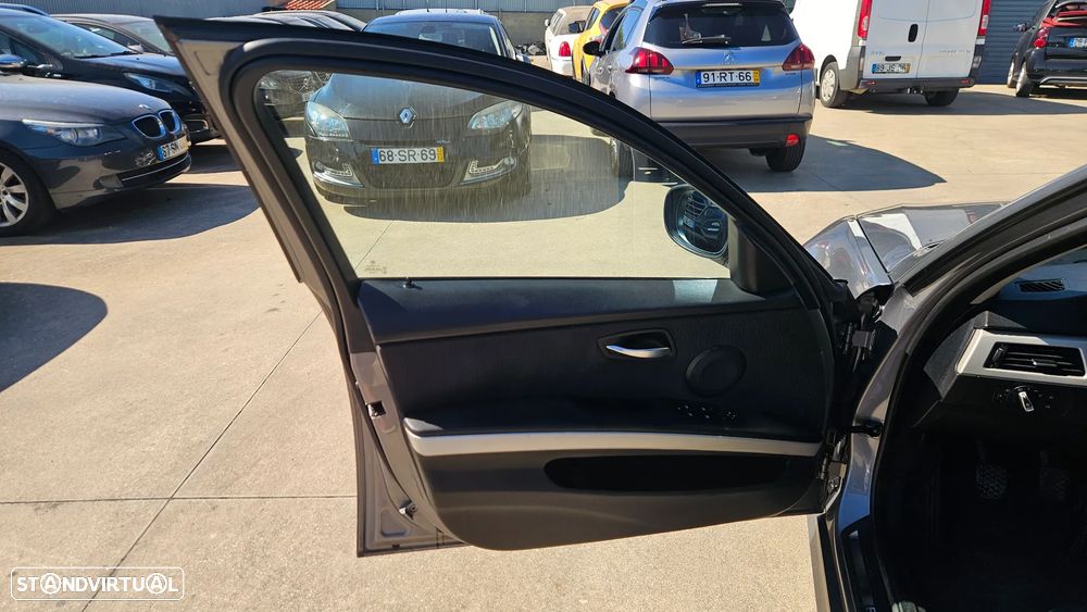 BMW 318 d Sport - 7
