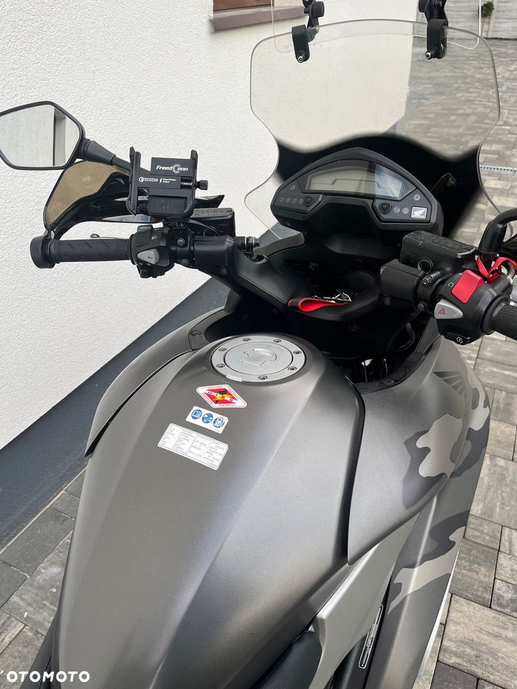 Honda VFR - 6