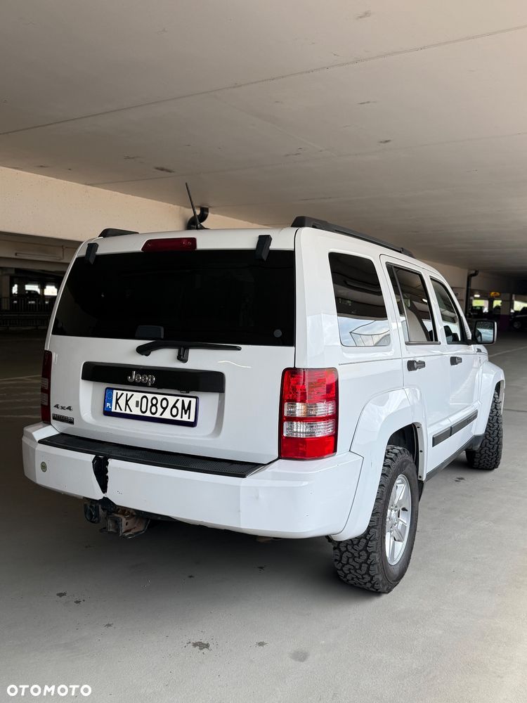 Jeep Liberty 3.7 4x4 - 5