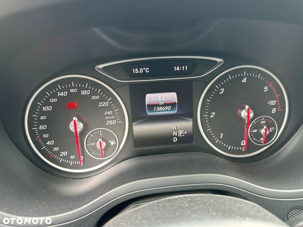 Mercedes-Benz Klasa B 180 d 7G-DCT SCORE - 12