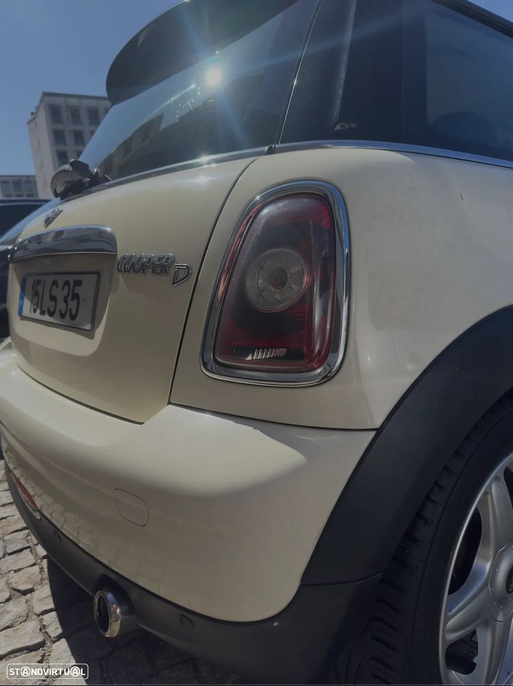 MINI 3 Portas Cooper D - 15