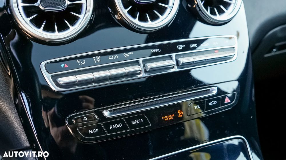 Mercedes-Benz GLC - 16