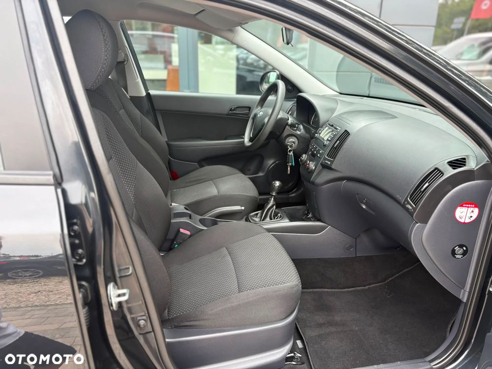 Hyundai i30 1.4 Base EU5 - 15