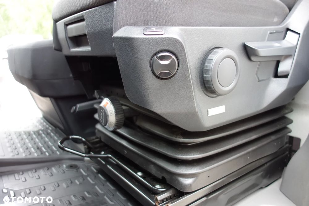 Volkswagen Crafter Automat DSG  2.0 Tdi Niski -Długi Klima Kamera - 22
