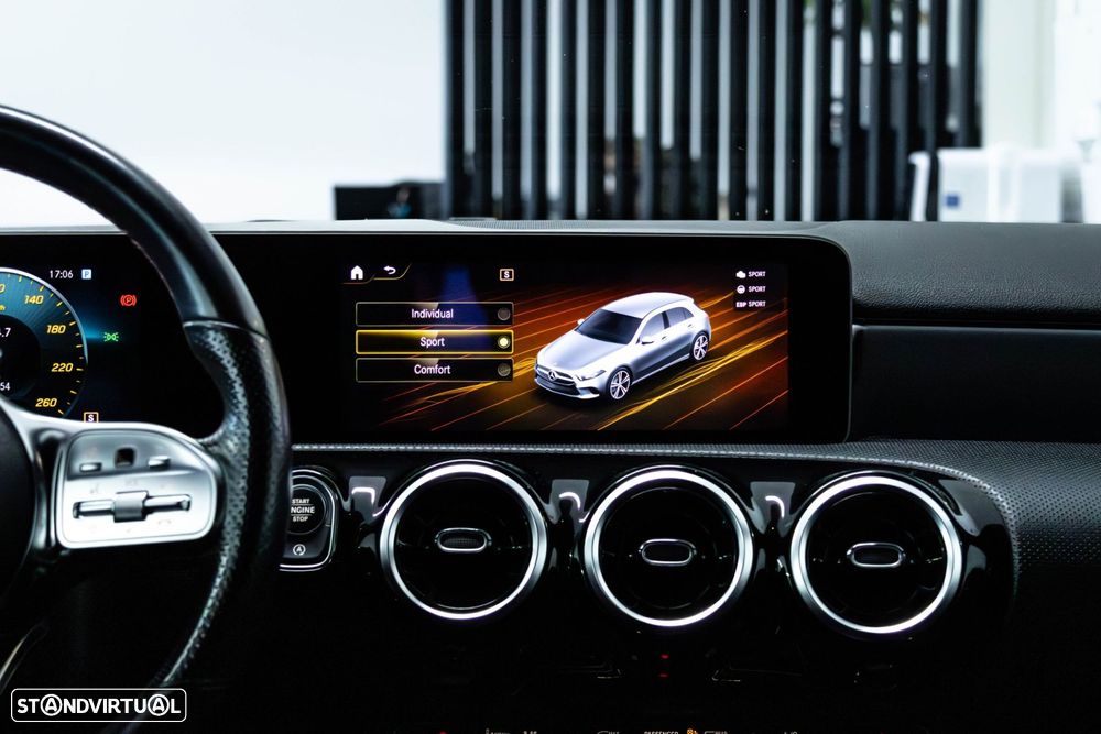 Mercedes-Benz A 160 AMG Line - 37