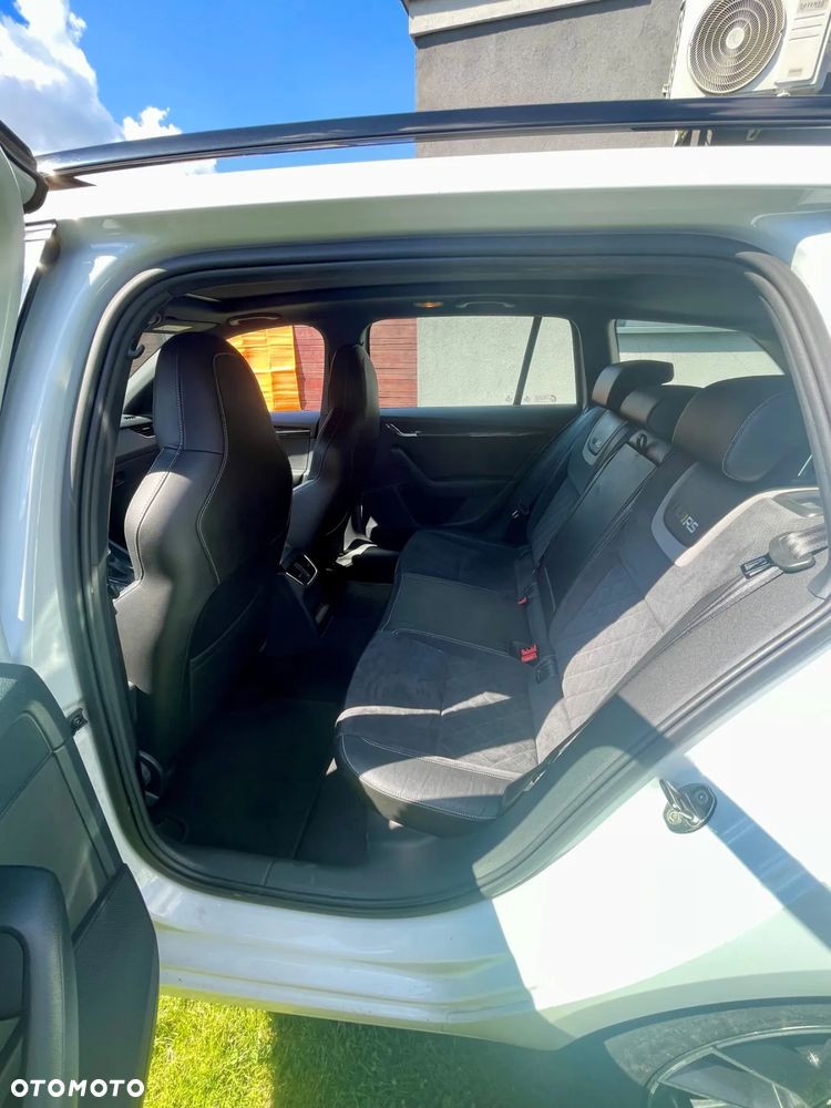 Skoda Octavia 2.0 TDI RS DSG - 8