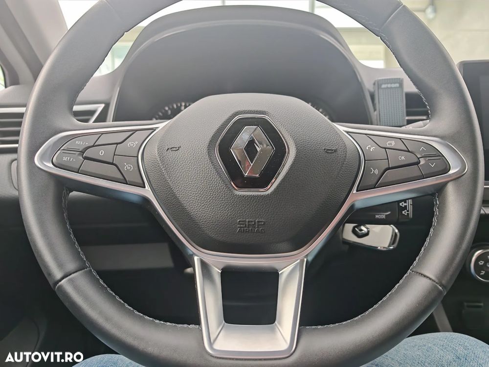 Renault Clio V TCe 90 Evolution - 17