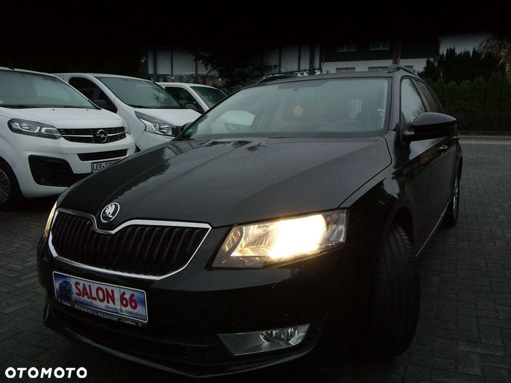 Skoda Octavia 1.6 TDI Family DSG - 8