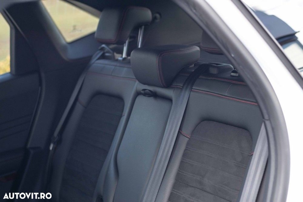 Ford Kuga 2.5 Duratec PHEV ST Line X - 19