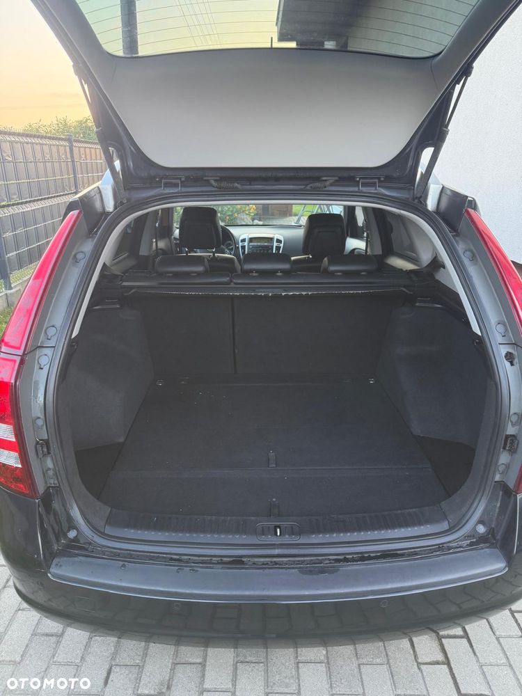 Kia Ceed 1.6 Crdi M - 10