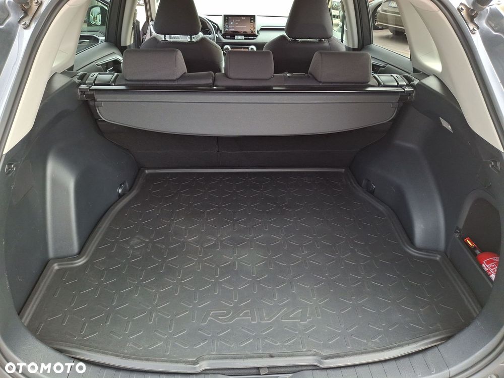 Toyota RAV4 - 12