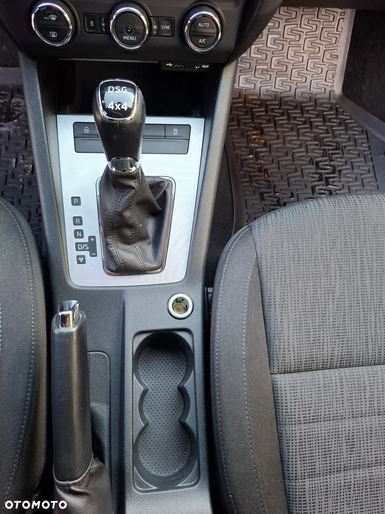 Skoda Octavia 1.8 TSI 4x4 DSG Style - 14
