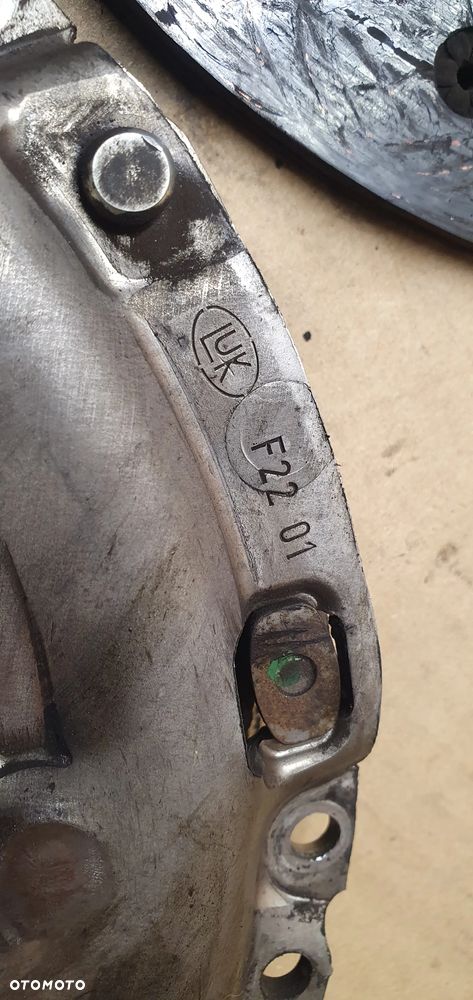 Sprzęgło tarcza docisk koło dwumas dwumasa LUK VW Passat B6 2.0 FSI - 7