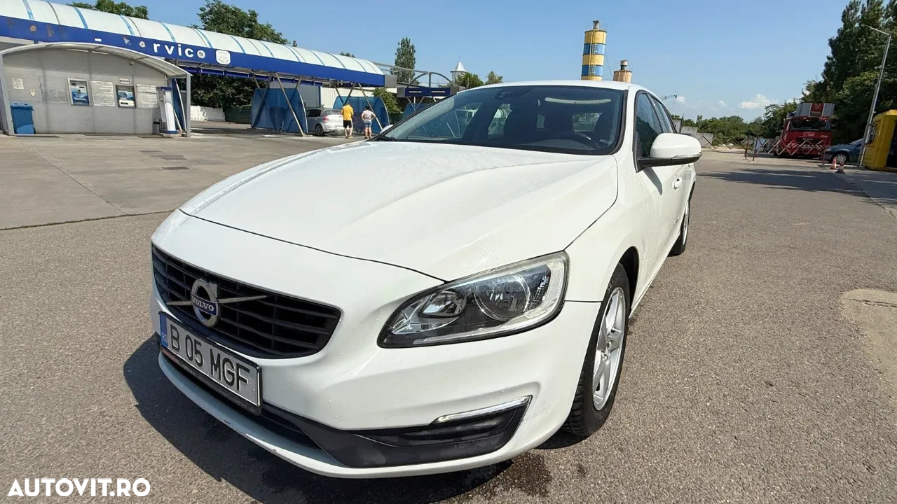 Volvo V60 D2 Basic - 12