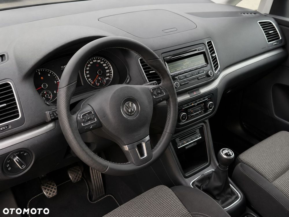Volkswagen Sharan 2.0 TDI DPF BlueMotion Comfortline - 17