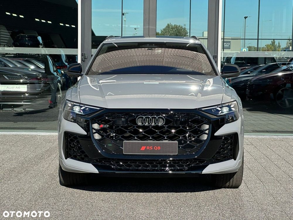 Audi RS Q8 - 3