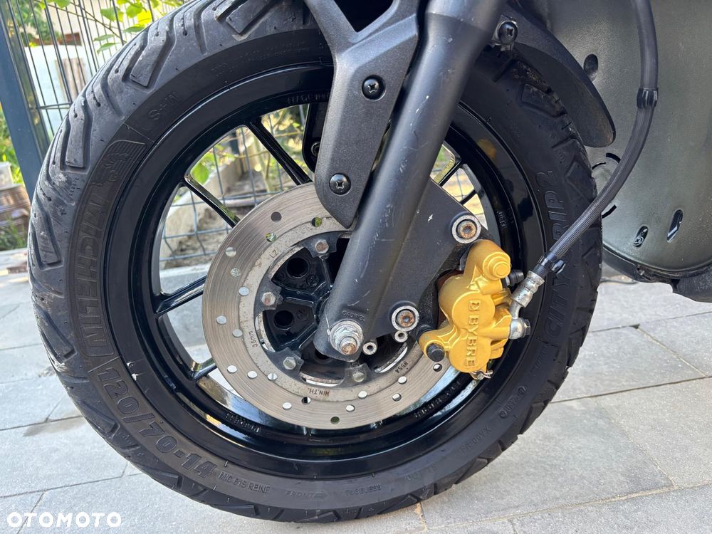 Aprilia SR - 5