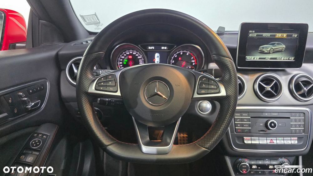 Mercedes-Benz CLA - 14