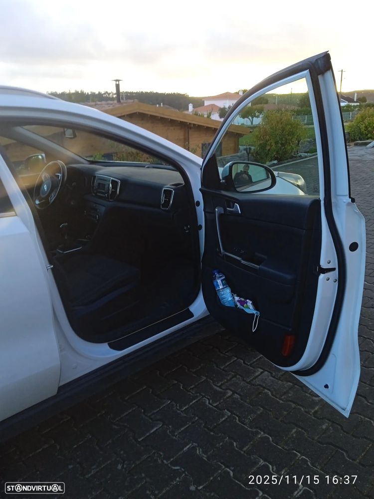 Kia Sportage 1.6 CRDI ISG SX - 11