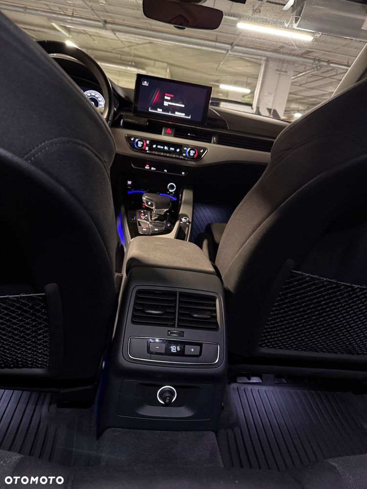 Audi A4 Limousine 35 TFSI mHEV Advanced S tronic - 15