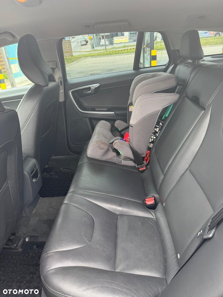 Volvo V60 D3 Drive-E Summum - 16
