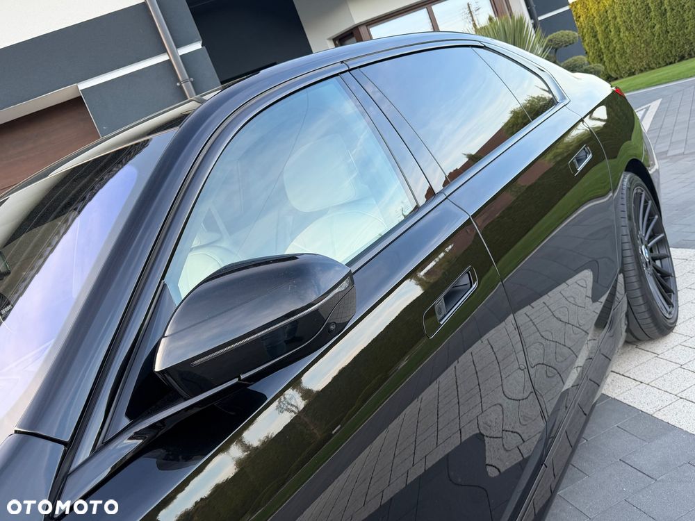 BMW Seria 7 740d xDrive - 26