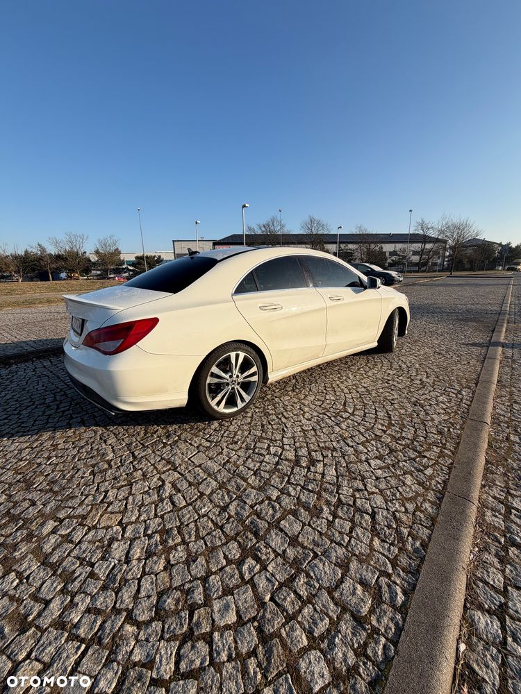 Mercedes-Benz CLA 250 7G-DCT - 3