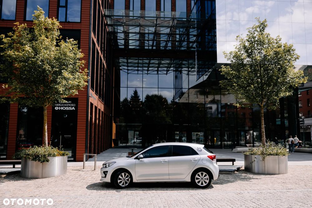 Kia Rio 1.2 L Business Line - 33