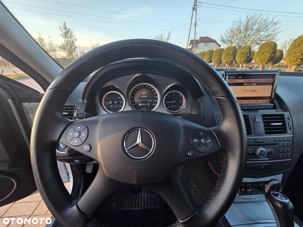 Mercedes-Benz Klasa C 220 CDI 7G-TRONIC Avantgarde Edition - 11