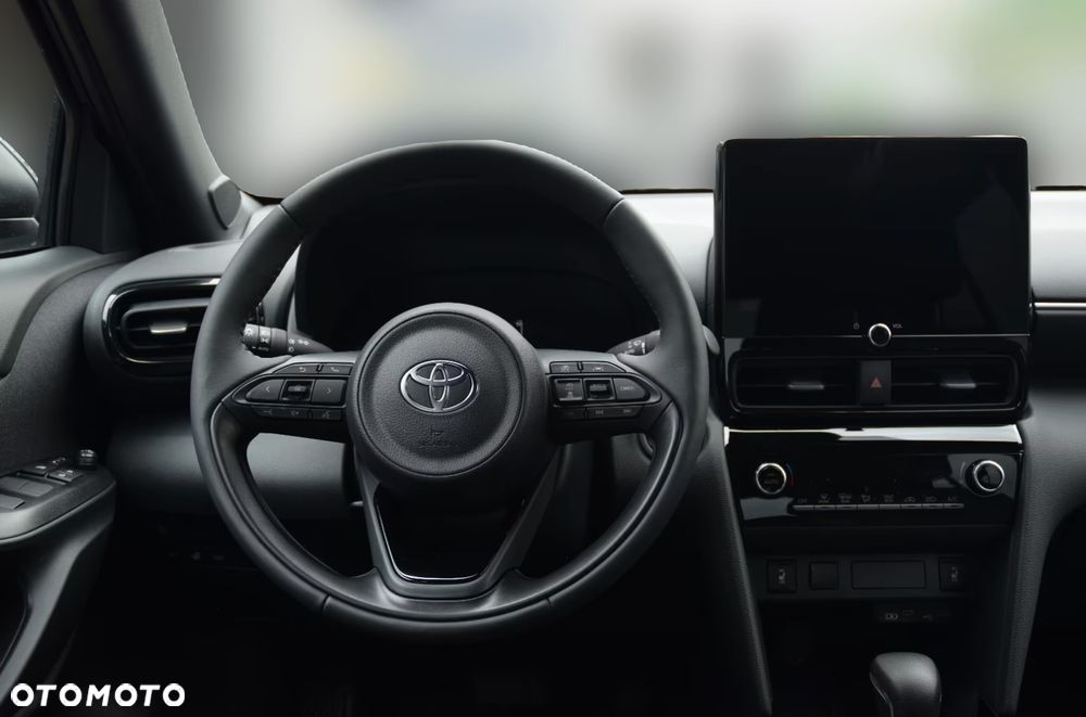 Toyota Yaris Cross - 16