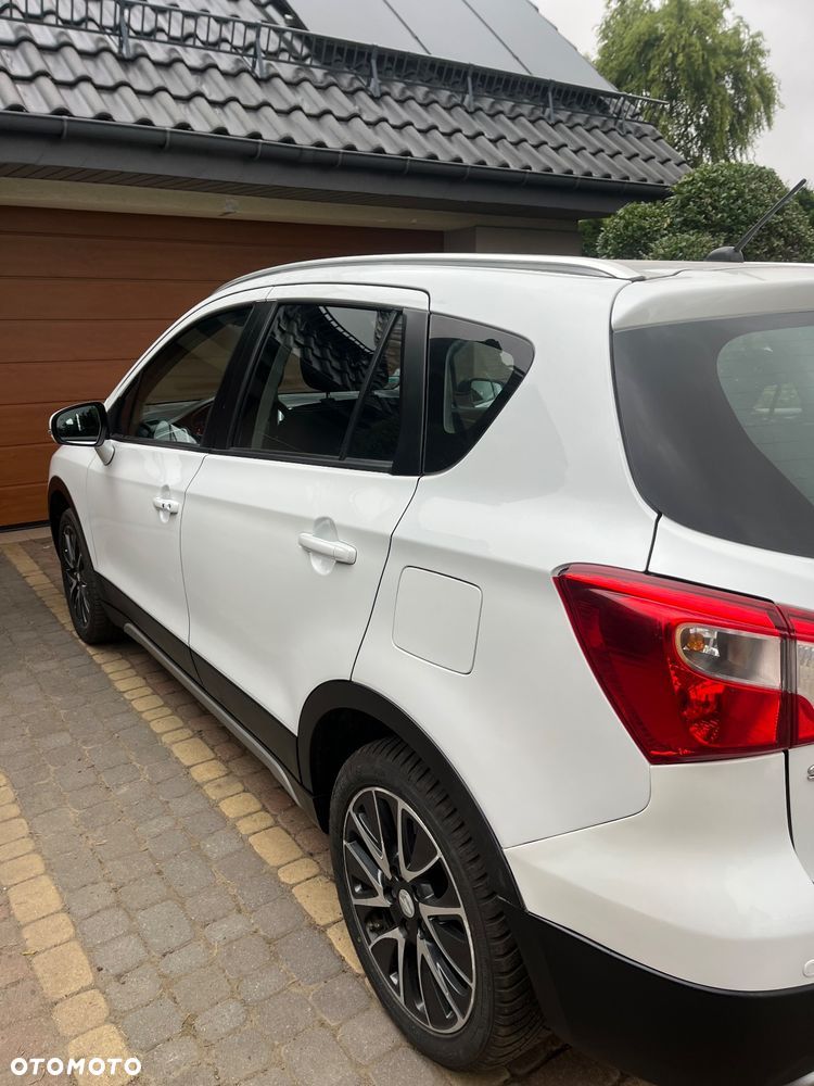 Suzuki SX4 S-Cross 1.6 DDiS 4x4 Comfort - 34
