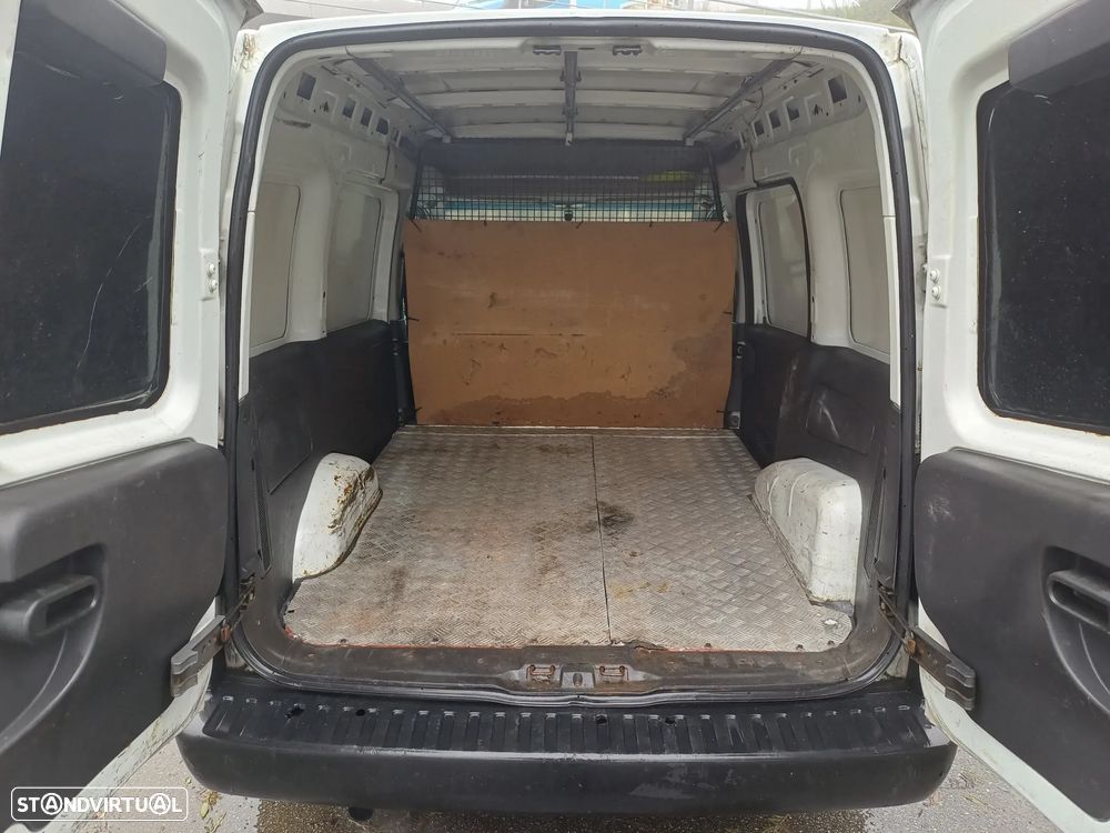 Opel COMBO 1.3 CDTI 75 CV - AR CONDICIONADO - 36