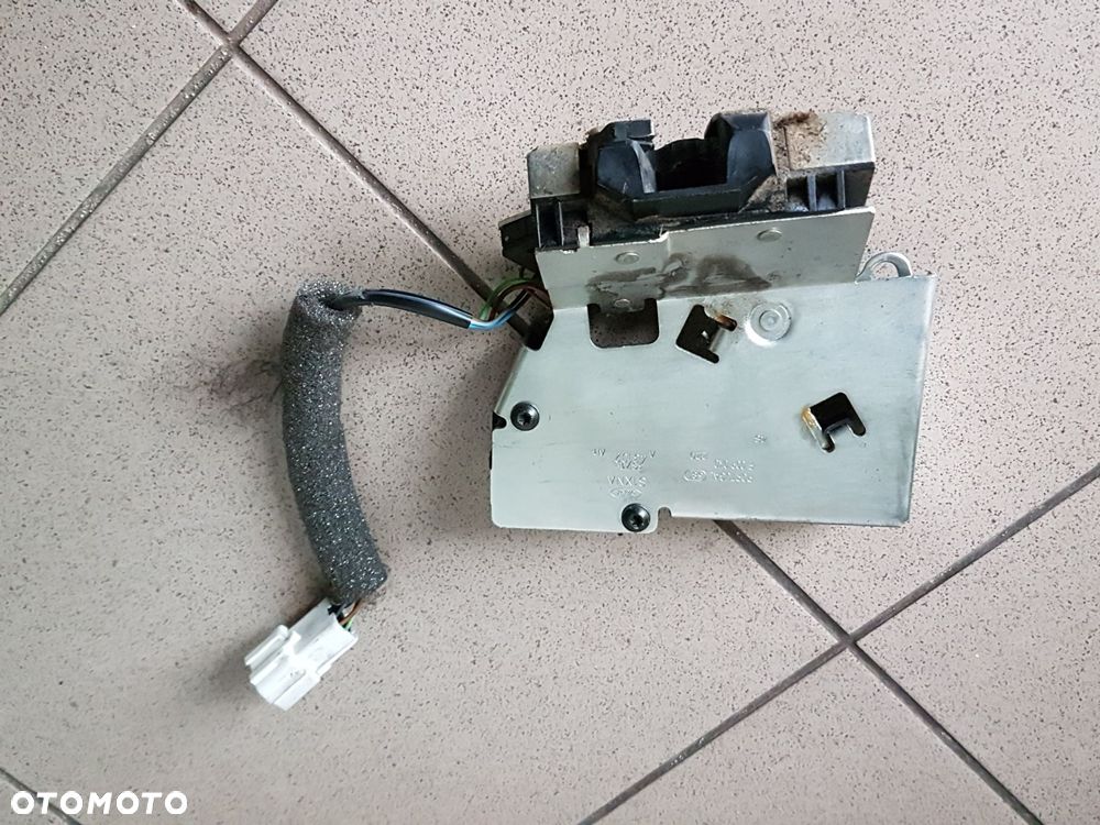 FORD MONDEO MK3 LIFT KOMBI ZAMEK KLAPY TYŁ TYLNEJ - 3