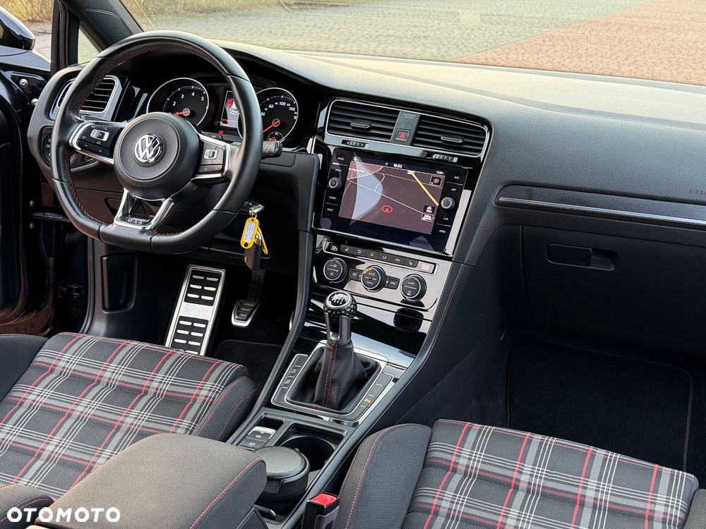 Volkswagen Golf 2.0 TSI BMT GTI Performance - 25