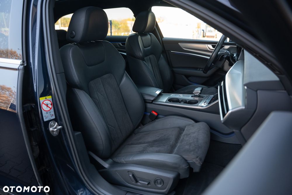 Audi A6 Avant 40 TDI quattro S tronic - 25