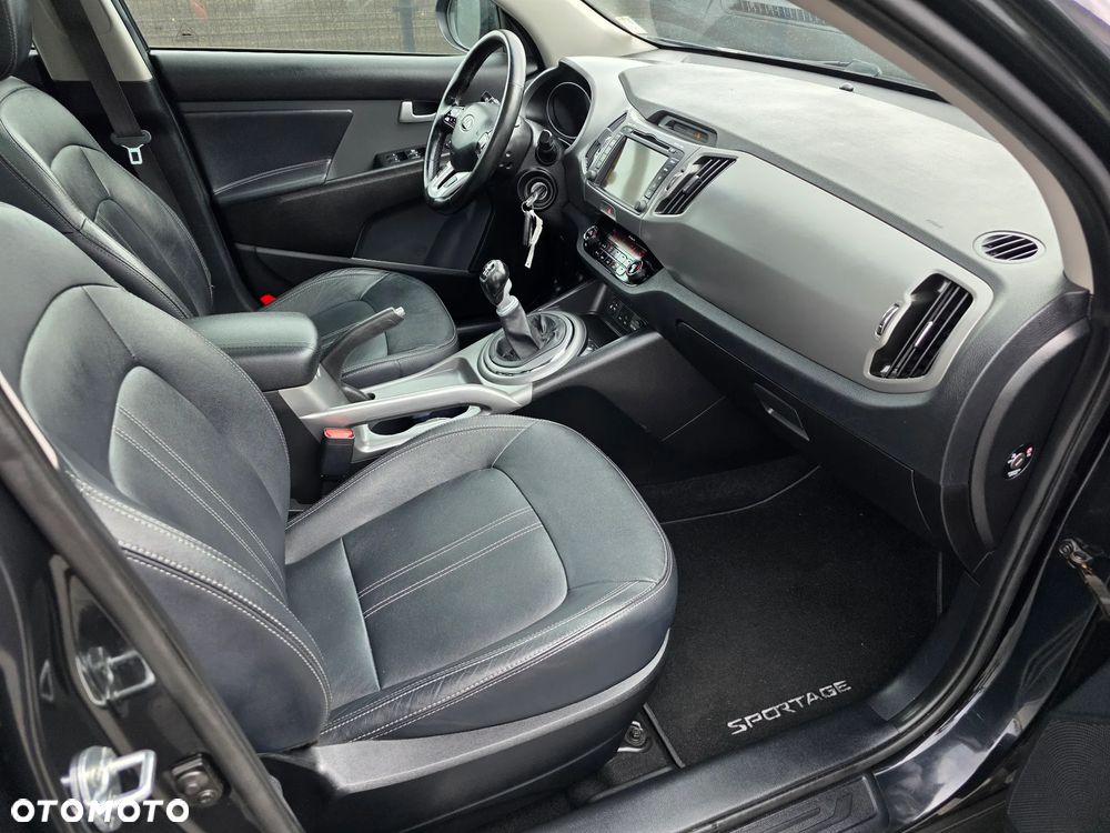 Kia Sportage 1.6 GDI 2WD Fifa World Cup Edition - 6