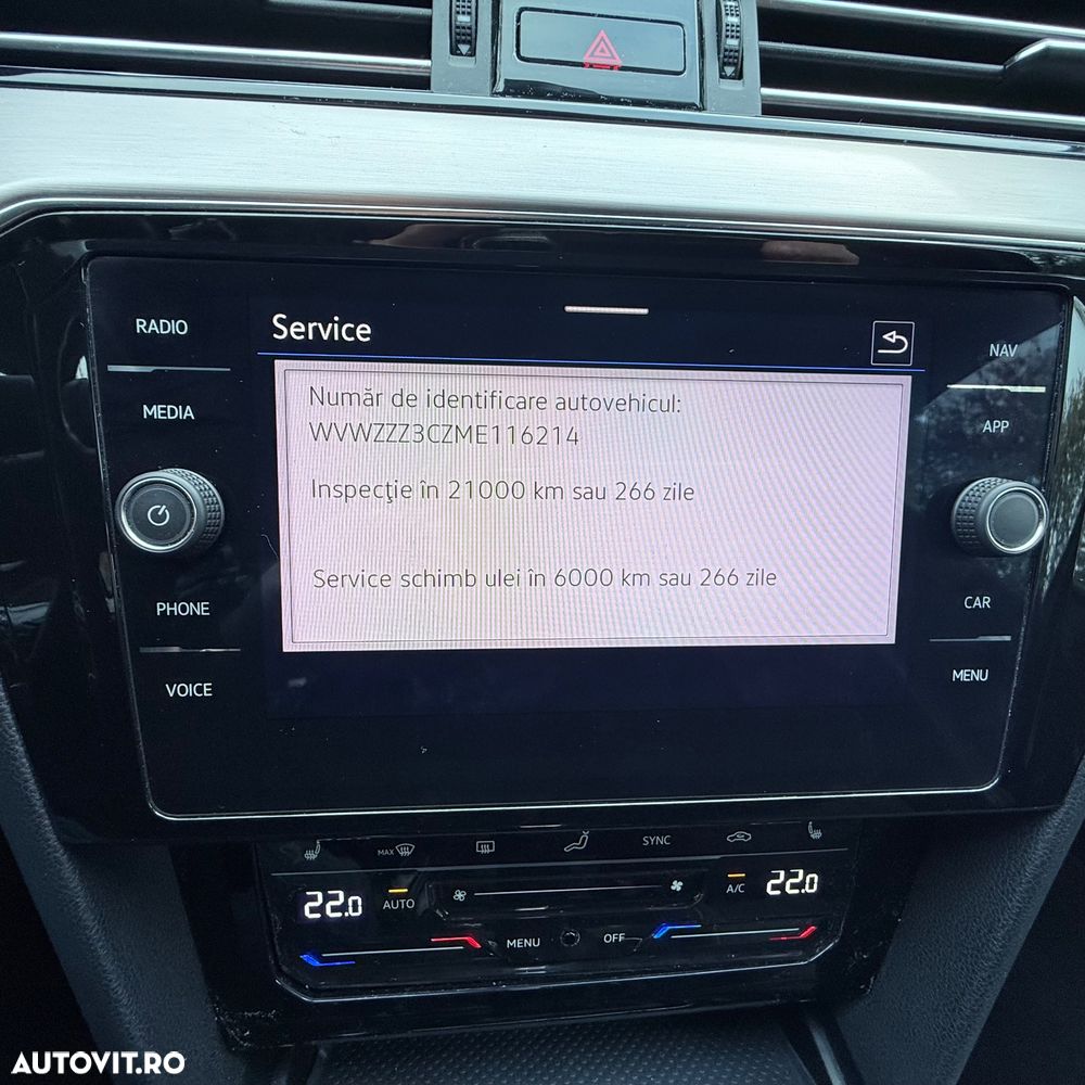 Volkswagen Passat 2.0 TDI DSG 4Mot Highline - 24