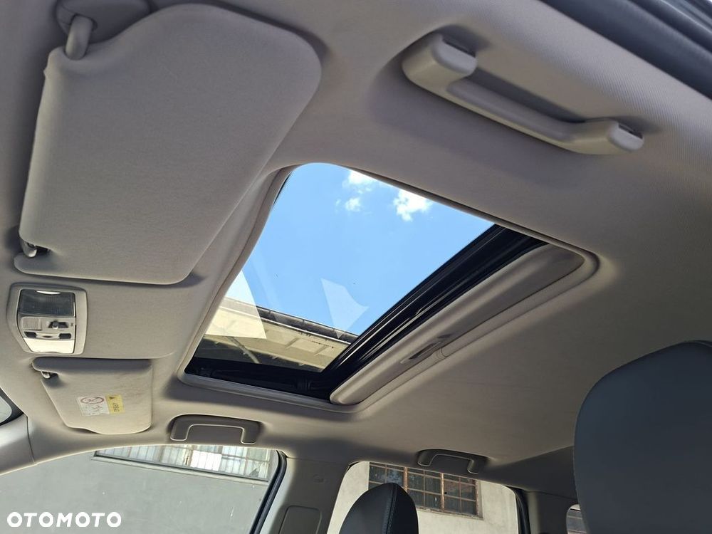 Mitsubishi Outlander 2.0 Instyle + 4WD CVT - 13