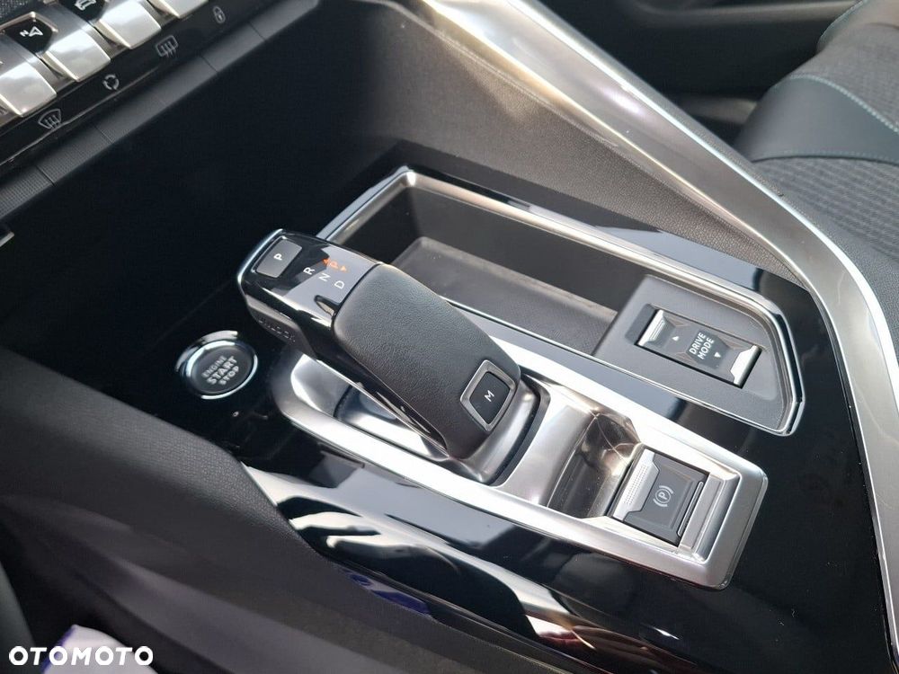 Peugeot 3008 1.2 PureTech Allure Pack S&S EAT8 - 14