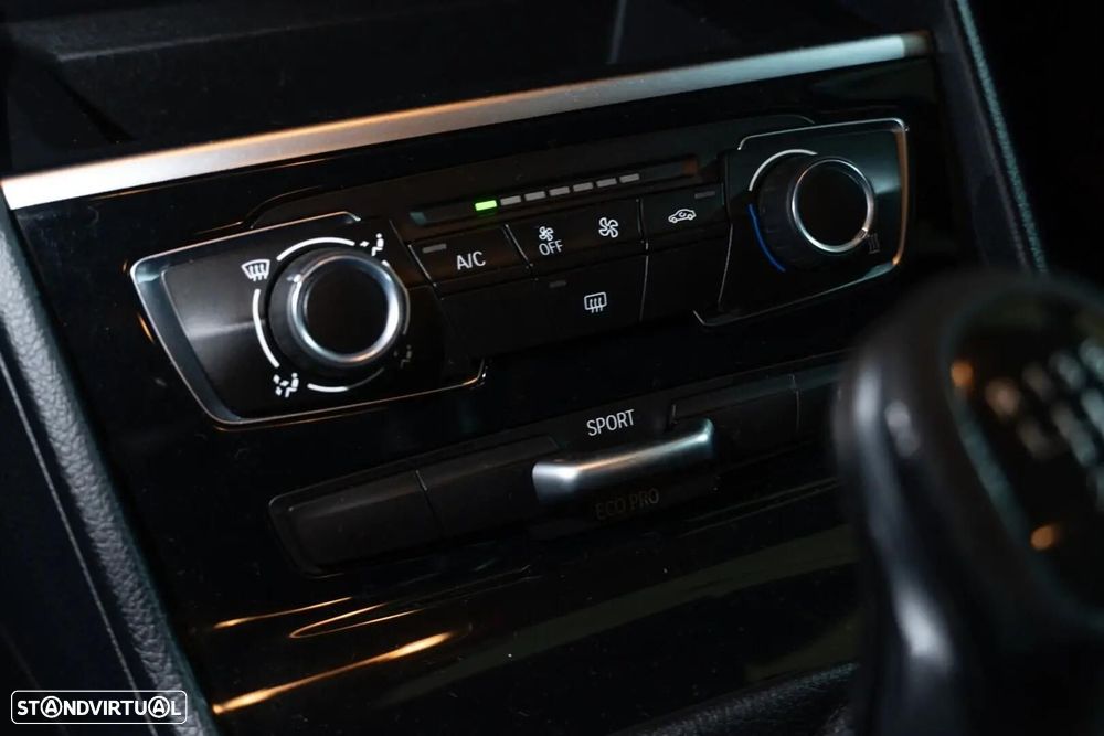 BMW 216 Active Tourer - 36