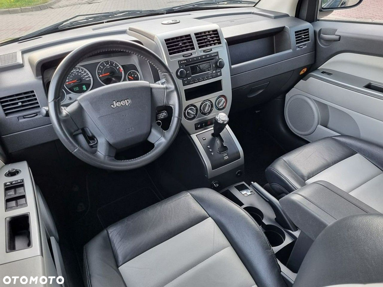 Jeep Compass - 16
